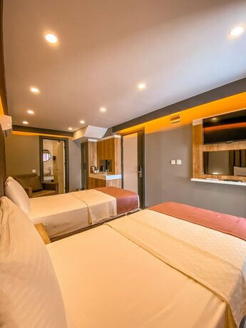 Imagen general del L\'opera Deluxe Hotel. Foto 6