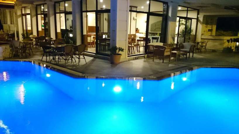 Imagen de la piscina del Lord Hotel. Foto 19