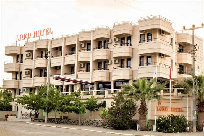 Imagen general del Lord Hotel. Foto 1