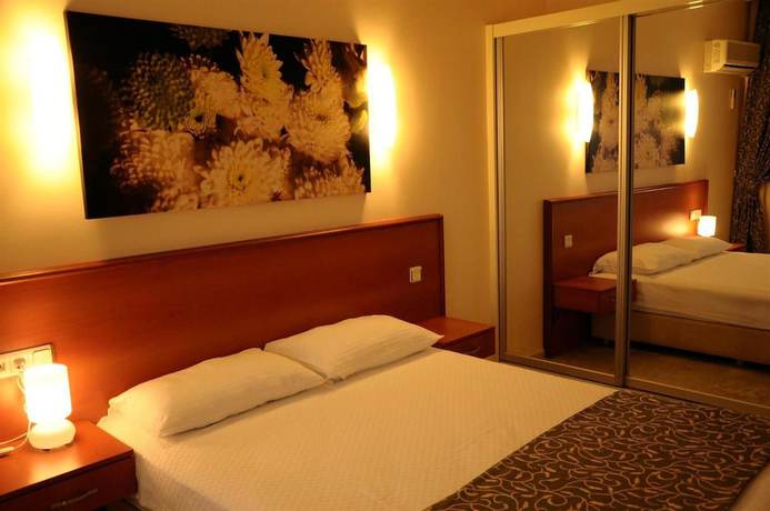 Imagen de la habitación del Lord Hotel. Foto 15