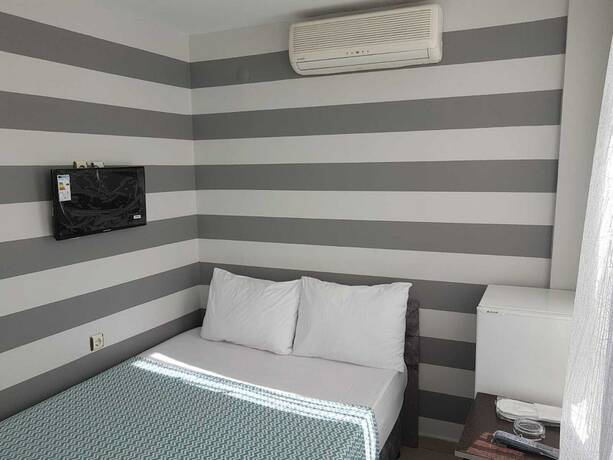 Imagen de la habitación del Lotus Otel. Foto 15