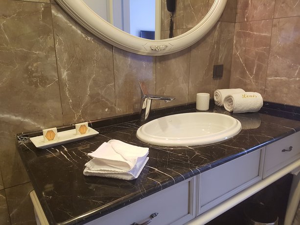 Imagen de la habitación del Louis Rooms. Foto 6
