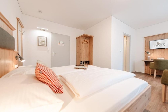Imagen de la habitación del L&ouml;wen Hotel and Restaurant, Marktbreit. Foto 4