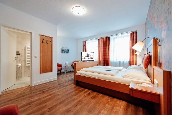 Imagen de la habitación del L&ouml;wen Hotel and Restaurant, Marktbreit. Foto 12