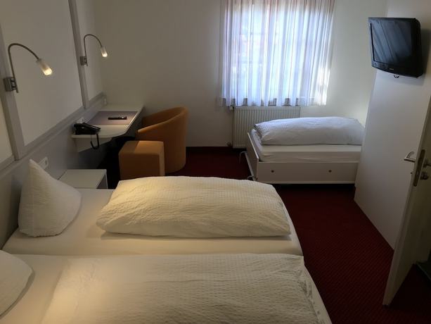 Imagen de la habitación del L&ouml;wen Hotel and Restaurant, Wendlingen am Neckar. Foto 10
