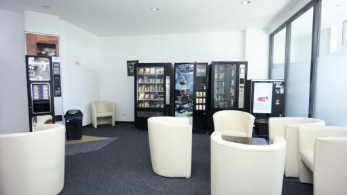 Imagen de la habitación del Low Budget Hostel. Foto 17