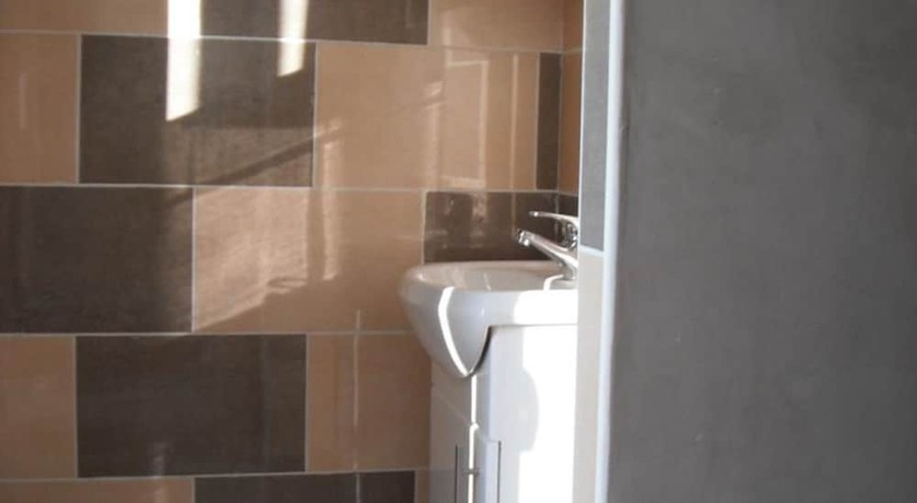 Imagen de la habitación del Lpl Hôtel. Foto 12