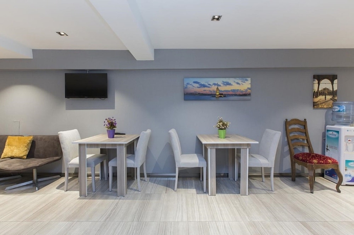 Imagen de los interiores del Luce Suite Hotel. Foto 19