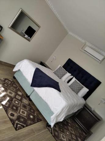 Imagen general del Lucolo Palace B&B - East London. Foto 13