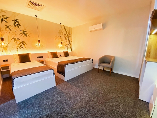 Imagen de la habitación del Luis Otel. Foto 19