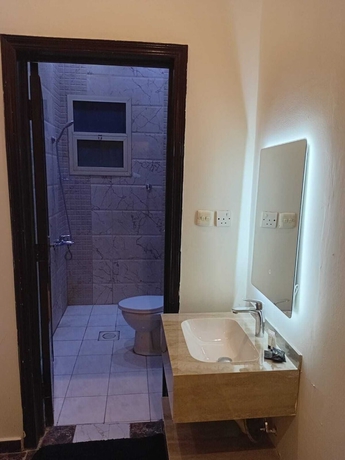 Imagen de la habitación del Luluat Althuraya Serviced Apartments. Foto 14
