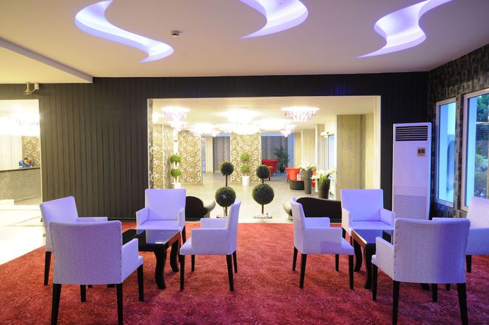 Imagen de los interiores del Luna Beach Hotel and Spa. Foto 13