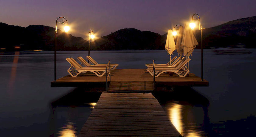 Imagen de la piscina del Lunabegonvil Tas Evler. Foto 16