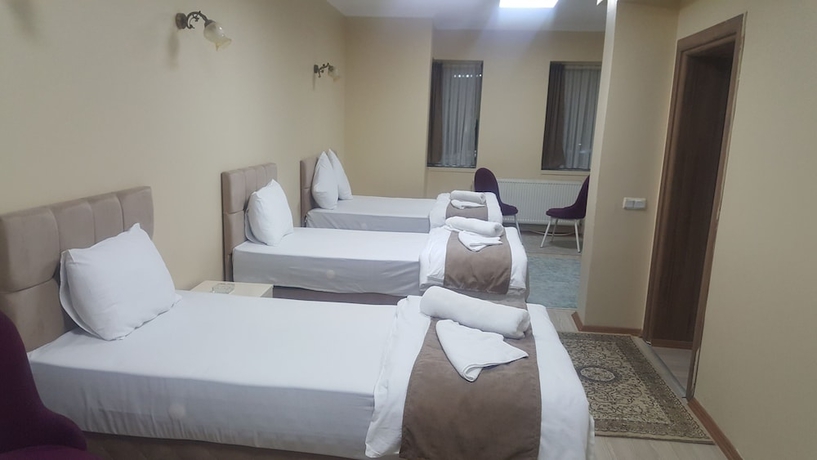 Imagen de la habitación del Lux Otel. Foto 9