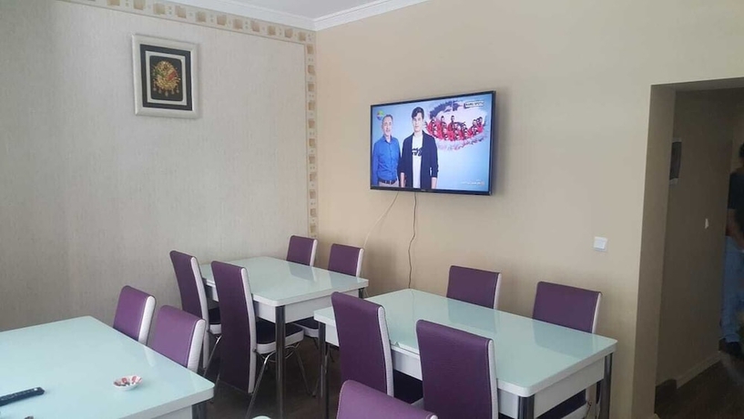 Imagen del bar/restaurante del Lux Otel. Foto 3