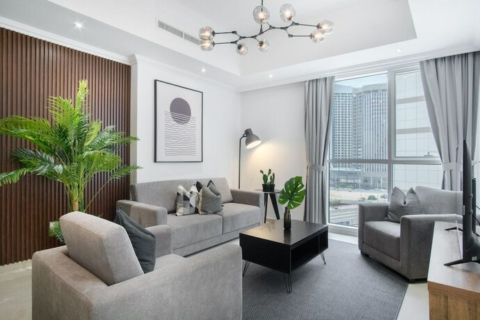 Imagen de la habitación del Luxe Apartments near Dubai Mall, Burj Khalifa - Pool, Gym, and Parking by Sojo Stay. Foto 17