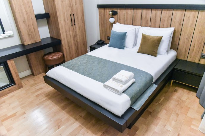 Imagen de la habitación del Luxir Hotel. Foto 8