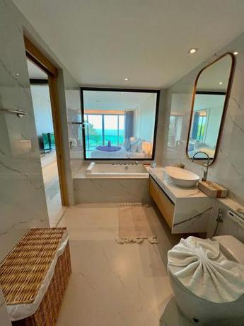 Imagen de la habitación del Luxtalay khanom Hotel. Foto 17