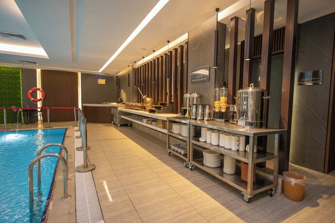 Imagen del bar/restaurante del Luxury Night Hotel. Foto 8