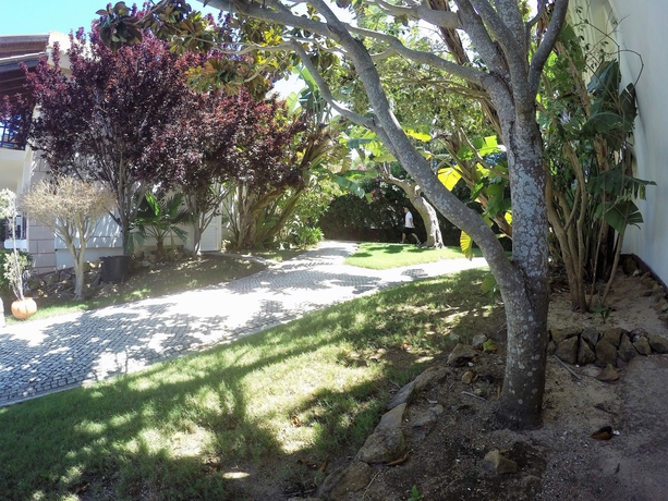 Imagen de los exteriores del Luzmar Villas. Foto 8