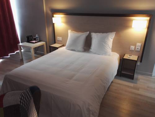 Imagen de la habitación del M Hotel, Gignac. Foto 8