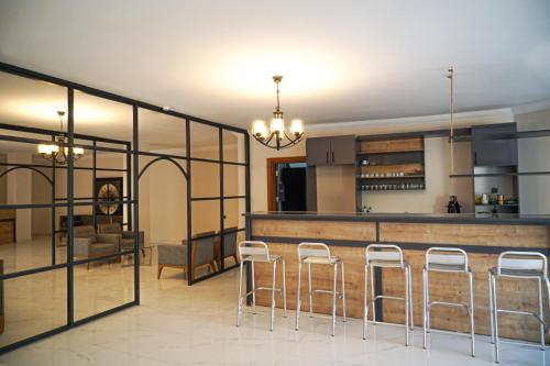 Imagen general del MARİNA BAY HOTEL. Foto 1