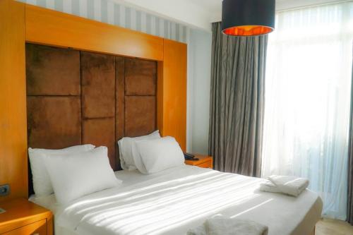 Imagen general del MARİNA BAY HOTEL. Foto 15