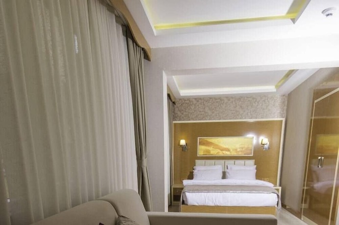 Imagen de la habitación del MARS HOTEL. Foto 20