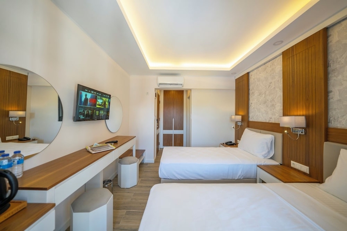 Imagen de la habitación del MARVELOUS SARIGERME. Foto 8