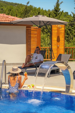 Imagen de la piscina del MARVELOUS SARIGERME. Foto 16