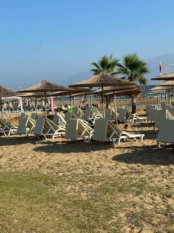 Imagen general del MERYAM SUIT DELUX HOTEL. Foto 6