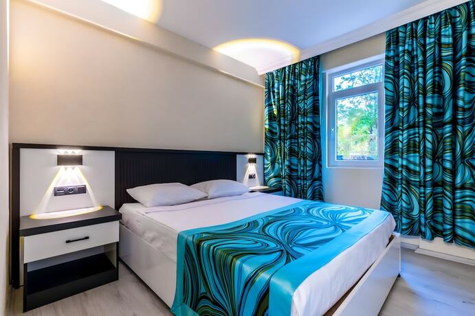 Imagen de la habitación del MERYAM SUIT DELUX HOTEL. Foto 19