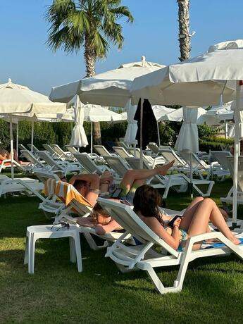 Imagen general del MERYAM SUIT DELUX HOTEL. Foto 12