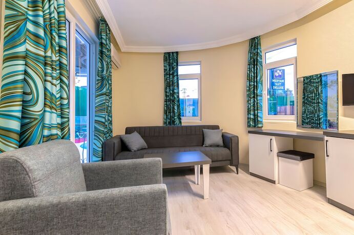 Imagen de la habitación del MERYAM SUIT DELUX HOTEL. Foto 20