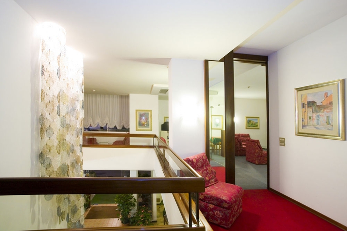 Imagen de los interiores del METROPOL, Caorle. Foto 9