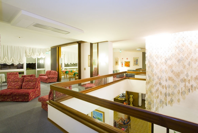 Imagen de los interiores del METROPOL, Caorle. Foto 10