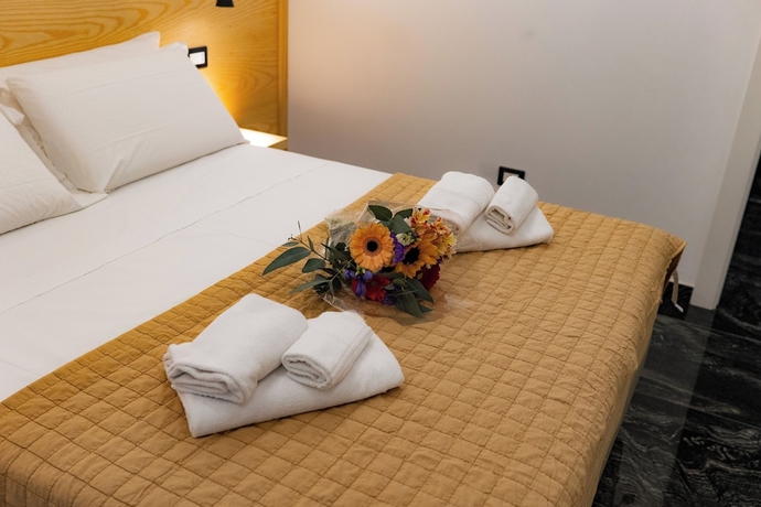 Imagen de la habitación del MIDDLE TOWN PALACE TROPEA. Foto 11