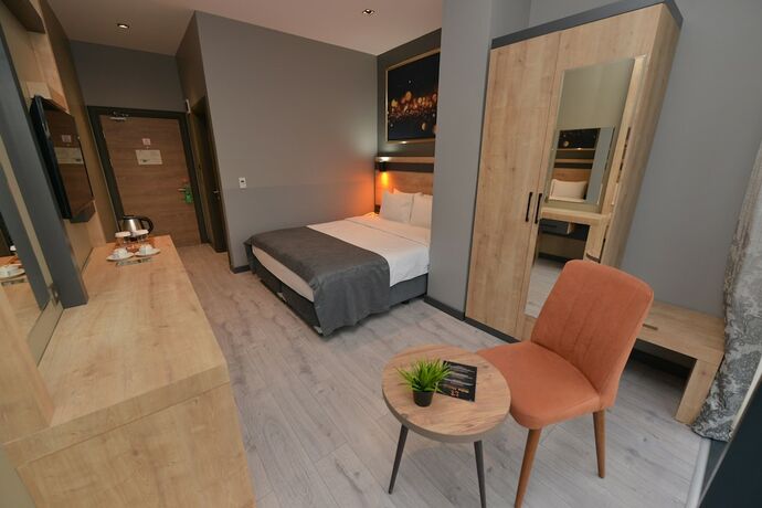 Imagen general del MILLS HOTEL. Foto 8