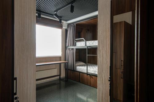 Imagen de la habitación del MISTO capsule hotel. Foto 18