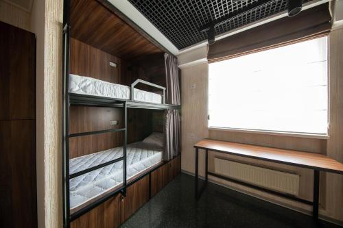 Imagen general del MISTO capsule hotel. Foto 8