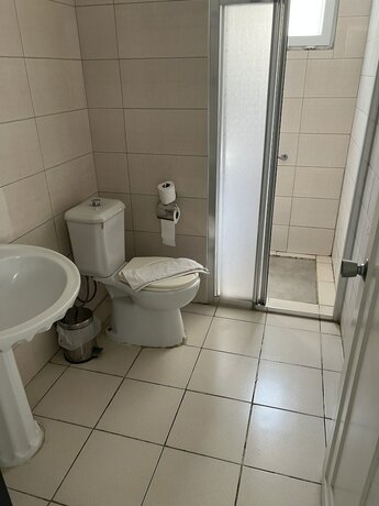 Imagen de la habitación del MORAY DUKA BEACH HOTEL. Foto 17