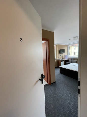 Imagen de la habitación del MOTELO Bielefeld. Foto 9
