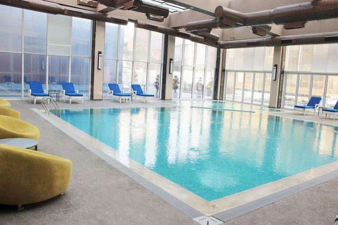 Imagen de la piscina del Mac Vazo Kule. Foto 13