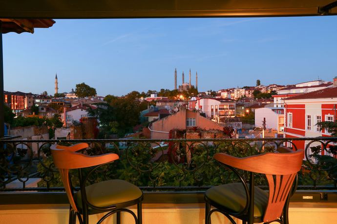 Imagen de la habitación del Maca Otel. Foto 9