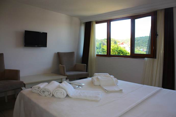 Imagen de la habitación del Mad Sea Beach Hotel. Foto 9