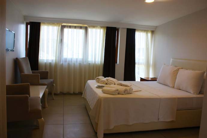 Imagen de la habitación del Mad Sea Beach Hotel. Foto 14