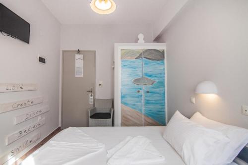 Imagen de la habitación del Madaky Hotel. Foto 7