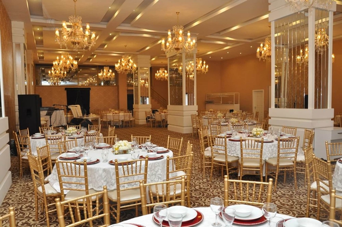 Imagen de los interiores del Madame Tadia Hotel. Foto 18
