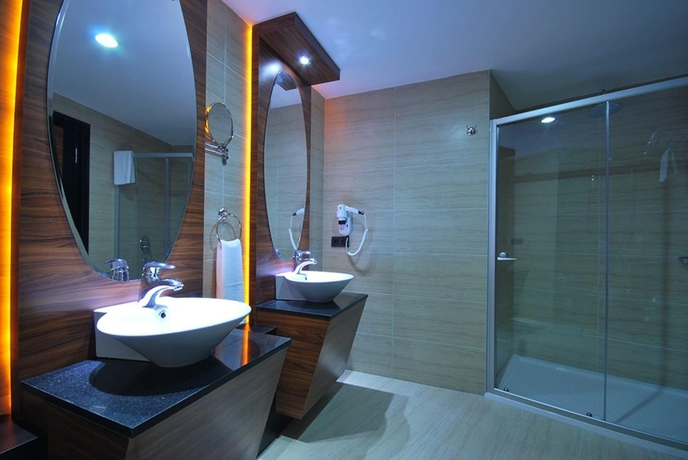 Imagen de la habitación del Madame Tadia Hotel. Foto 11