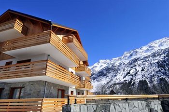 Imagen de los exteriores del Madame Vacances Les Valmonts De Vaujany. Foto 13